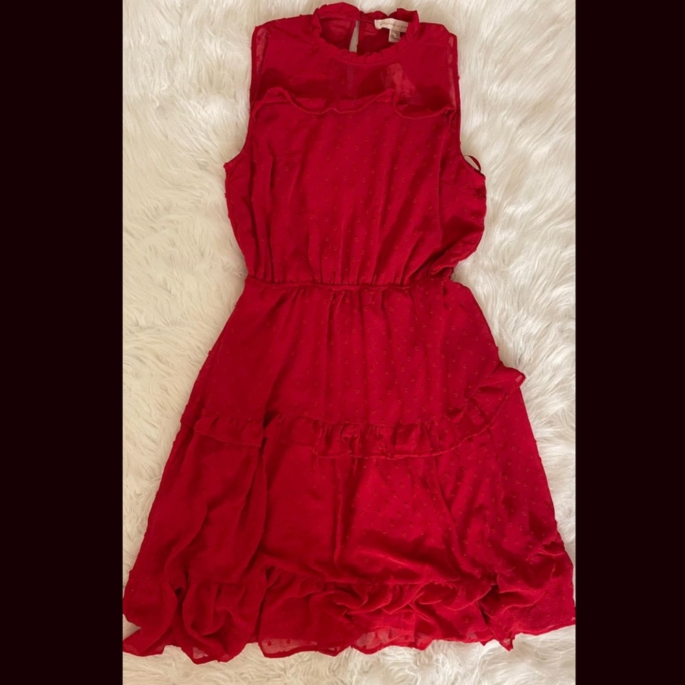 Size M red dress